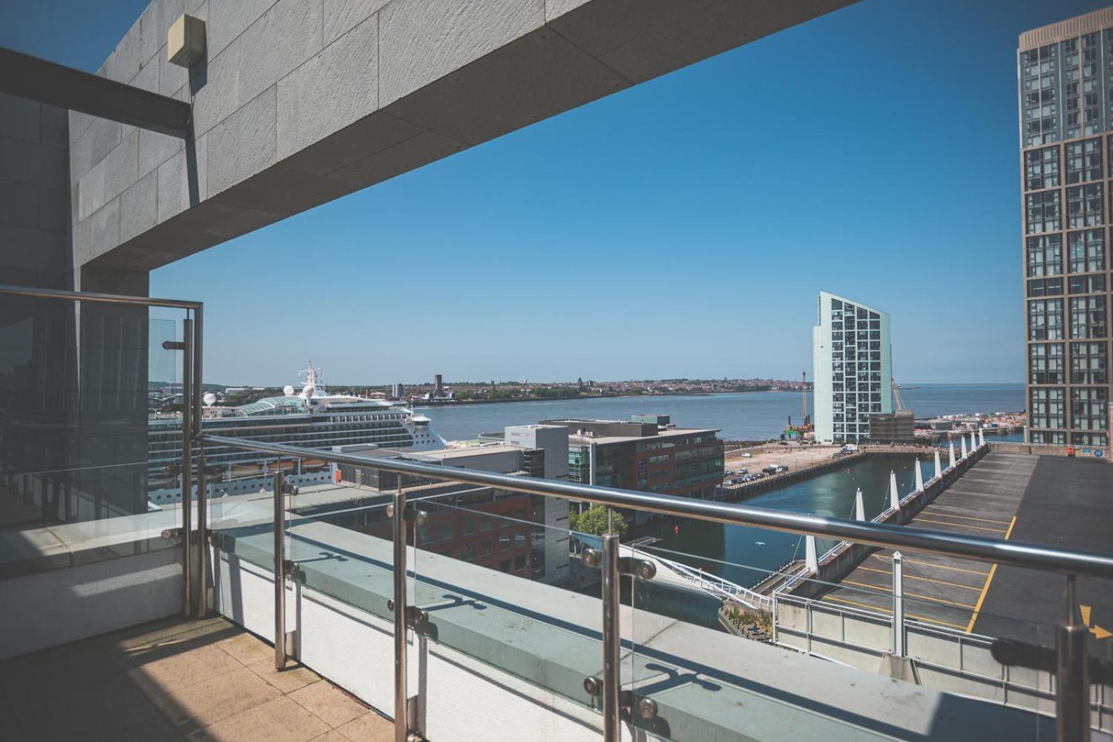 Penthouse River View! Wow Liverpool Exterior photo